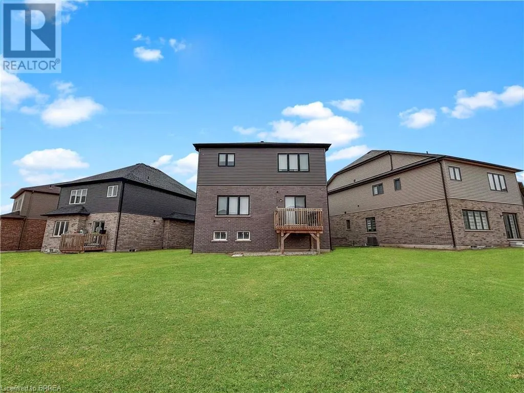 27 JENNER Drive