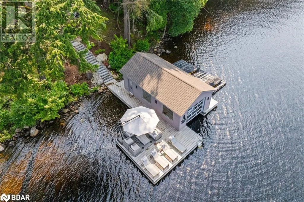 124 CLAREN CRESCENT Crescent