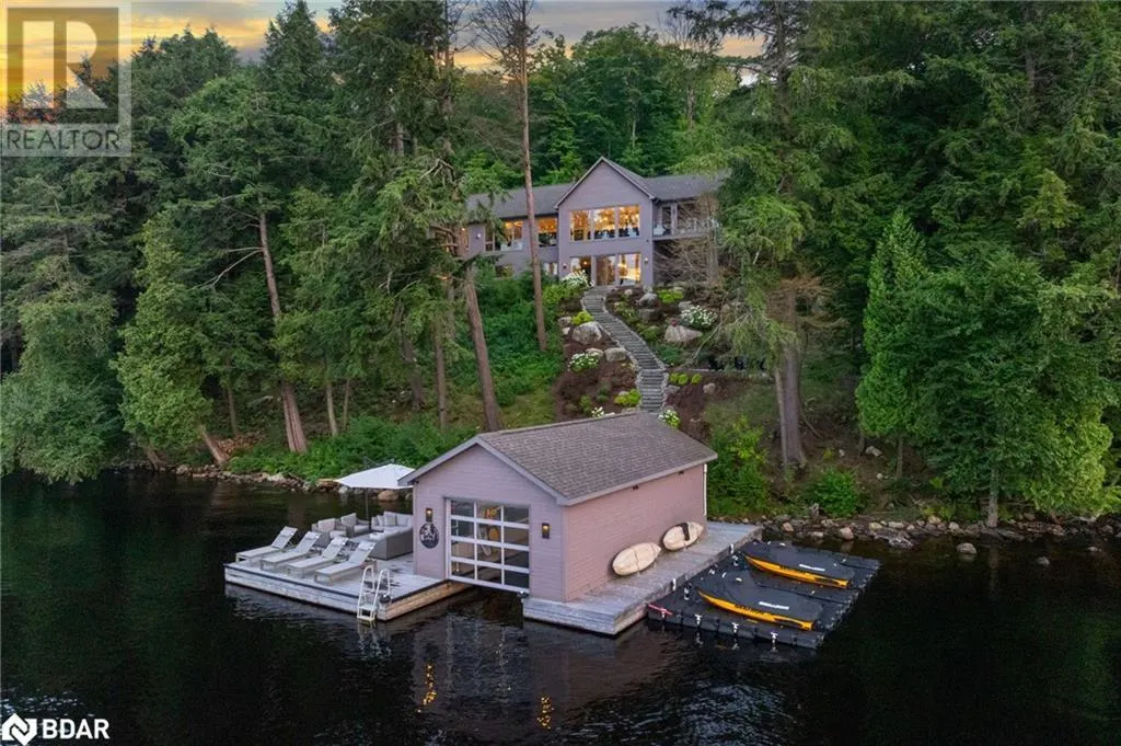 124 CLAREN CRESCENT Crescent