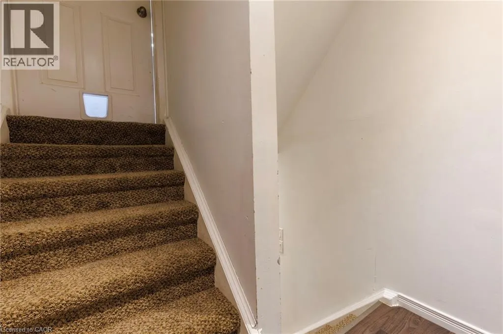 279 AUDEN Road