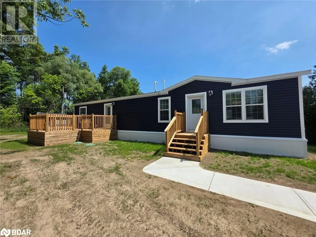 40 SHAMROCK Crescent