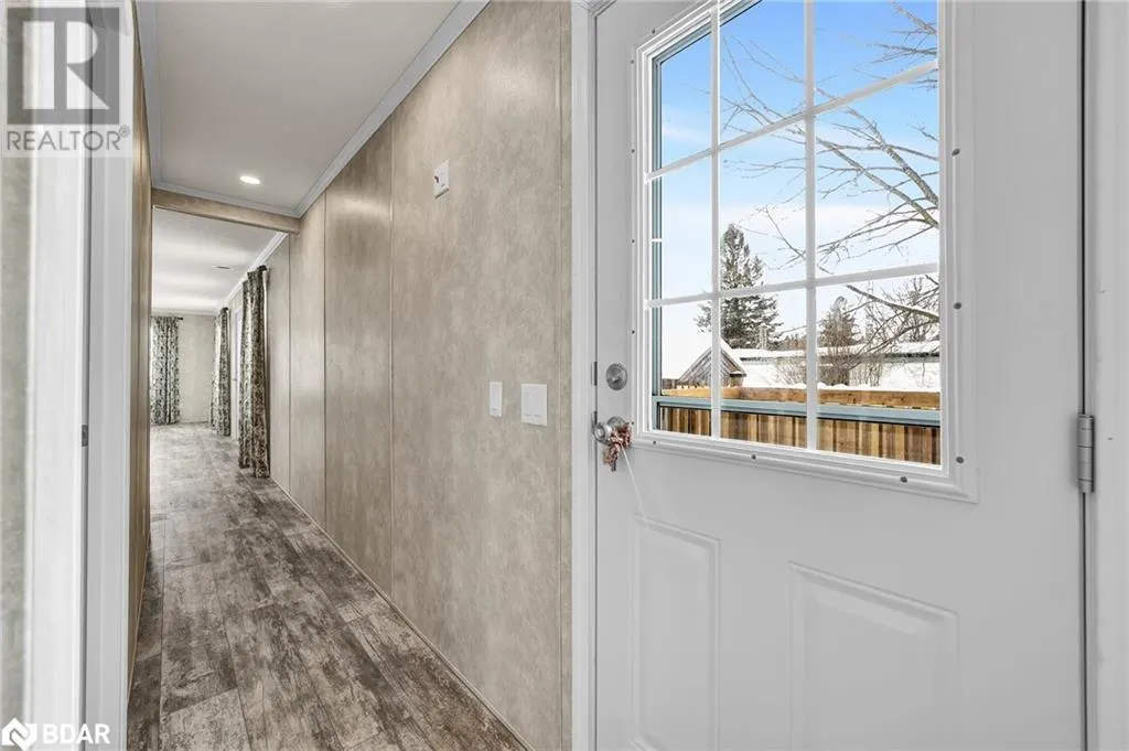 40 SHAMROCK Crescent