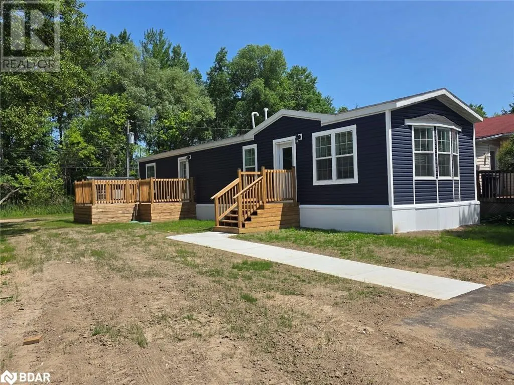 40 SHAMROCK Crescent