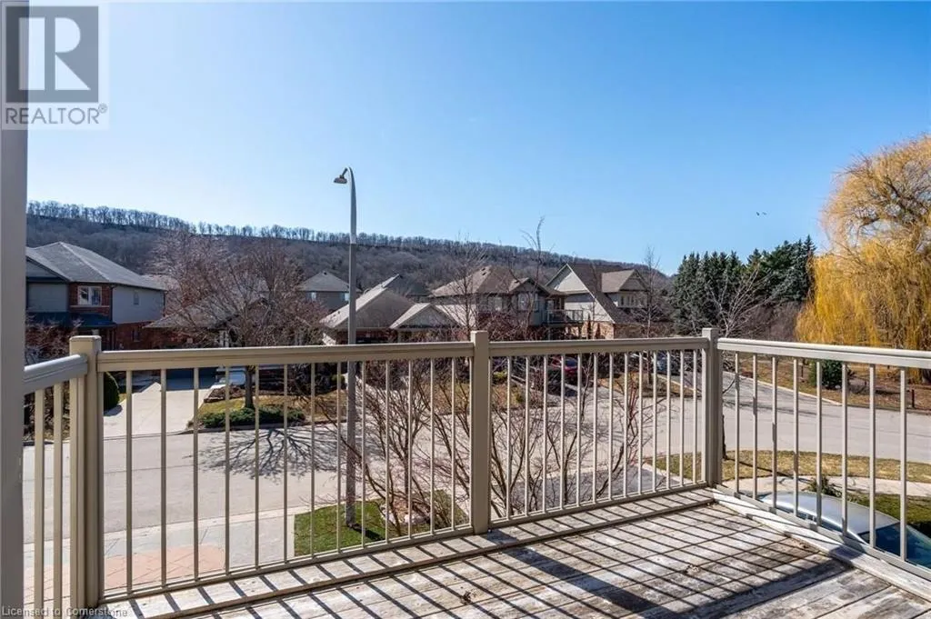 16 SYCAMORE Crescent