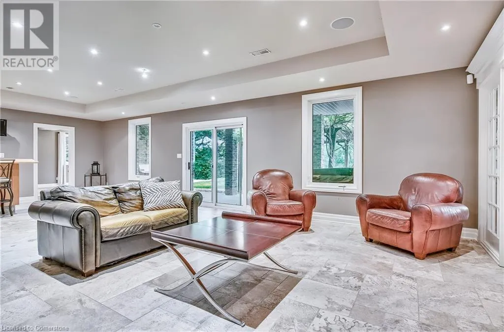 6431 ROCKCLIFFE Estate