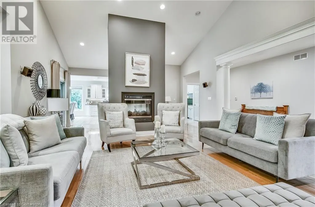 6431 ROCKCLIFFE Estate