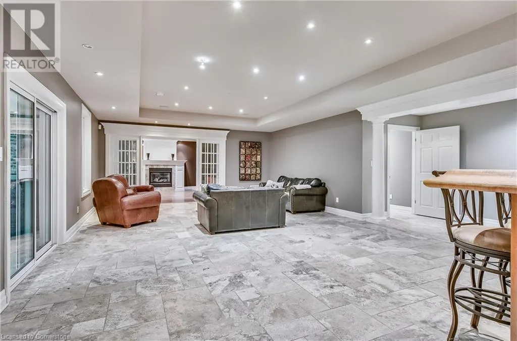 6431 ROCKCLIFFE Estate