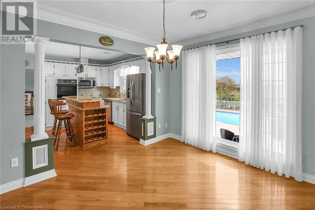 280A MAIN Street W