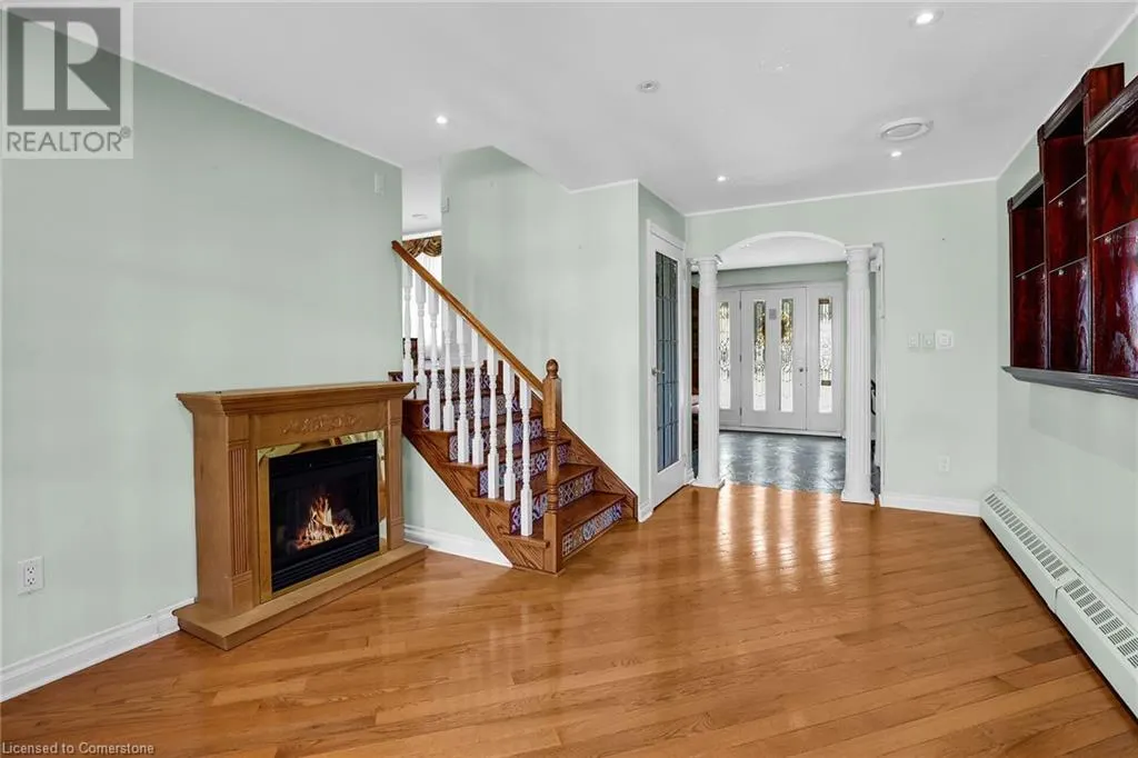 280A MAIN Street W