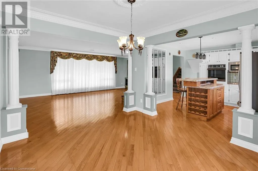 280A MAIN Street W