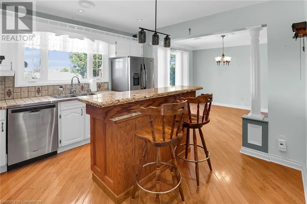 280A MAIN Street W