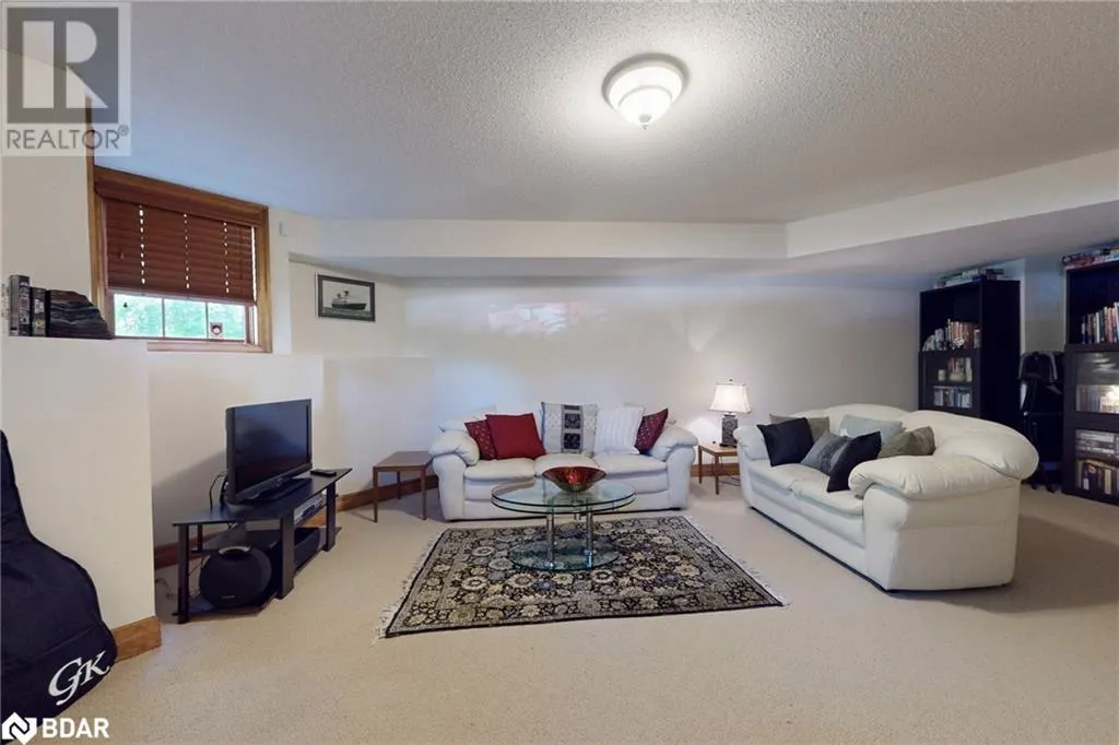 228 BLUE SKI GEORGE Crescent Unit# 2, #2