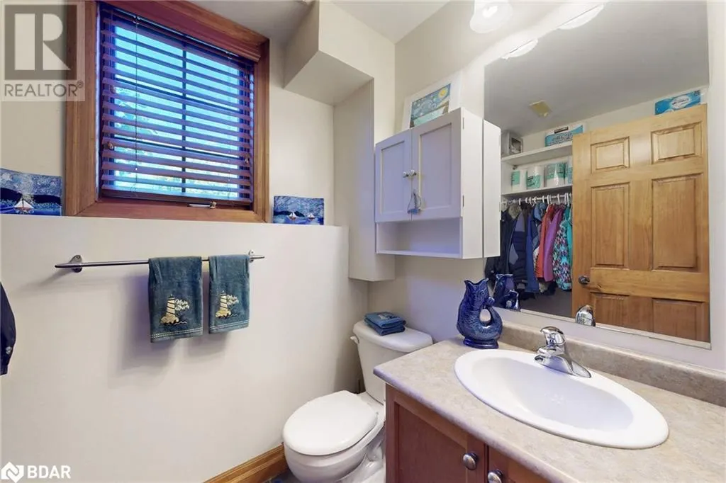 228 BLUE SKI GEORGE Crescent Unit# 2, #2