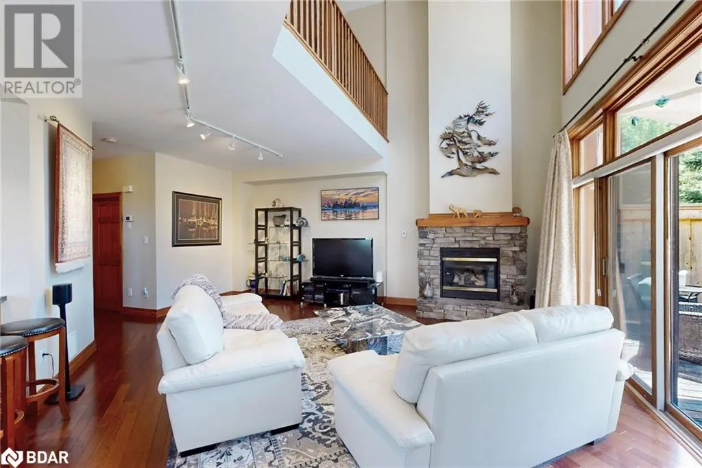 228 BLUE SKI GEORGE Crescent Unit# 2, #2