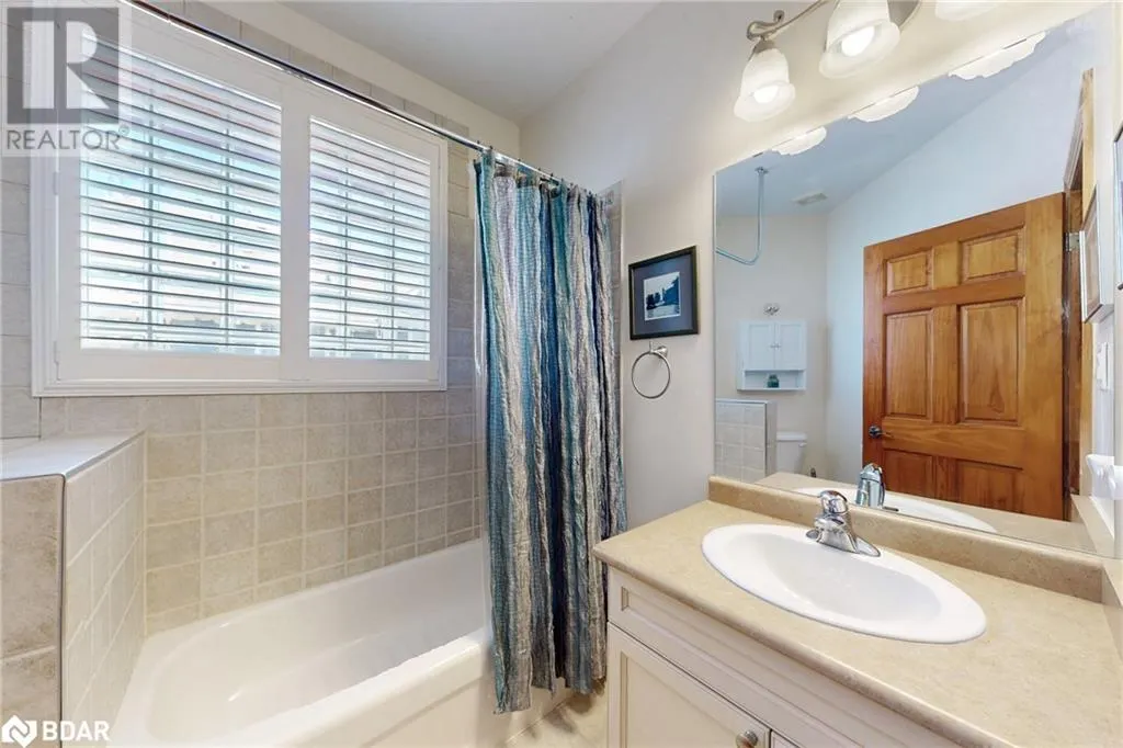 228 BLUE SKI GEORGE Crescent Unit# 2, #2