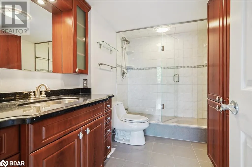 256 JARVIS Street Unit# 3B, #3B