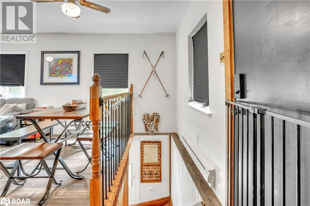 43 MANITOU Crescent
