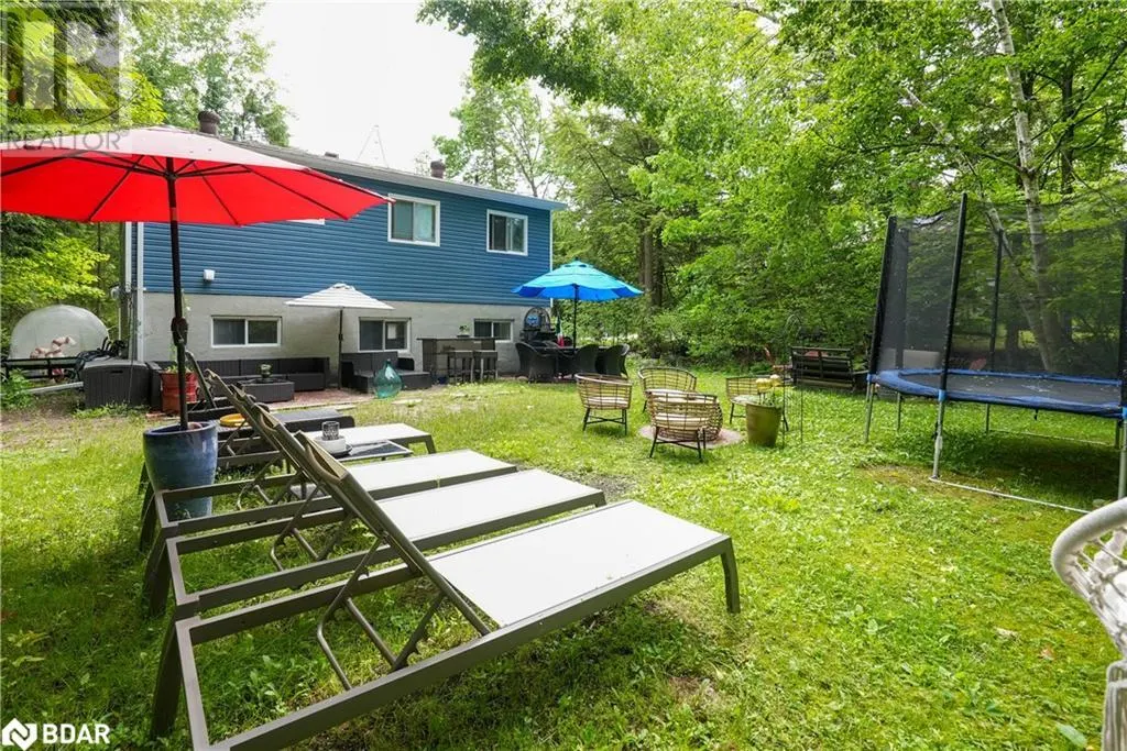 43 MANITOU Crescent