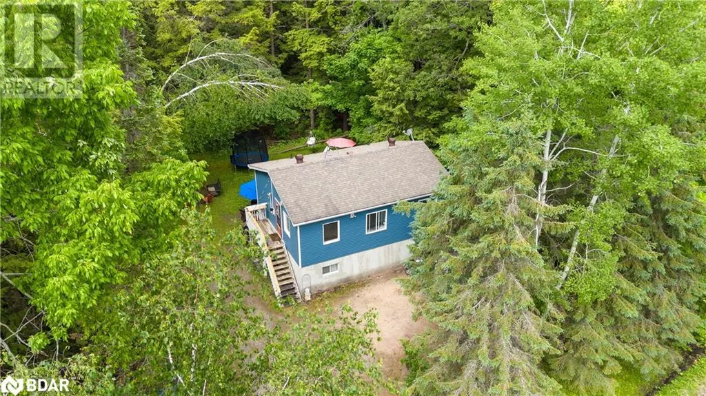 43 MANITOU Crescent