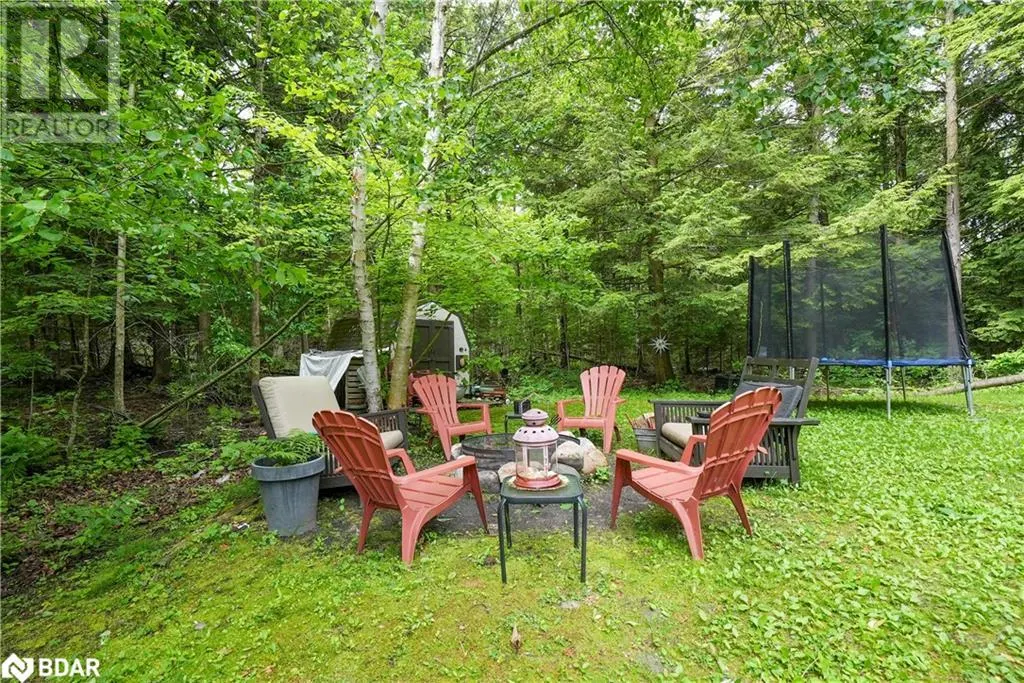 43 MANITOU Crescent