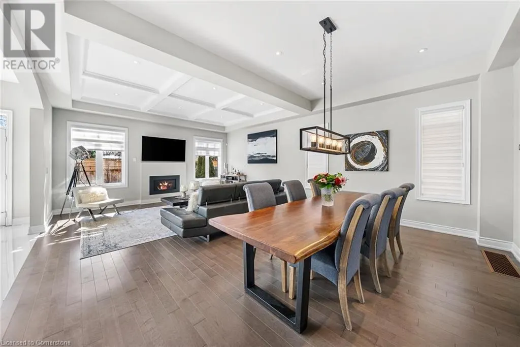 114 WATERVIEW Common
