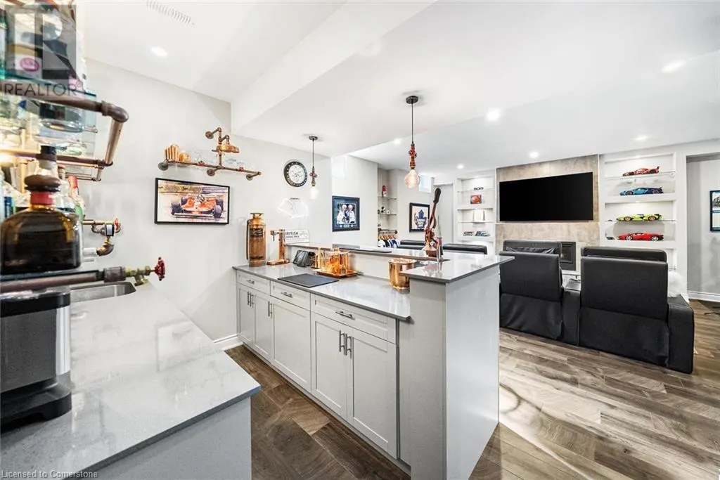 114 WATERVIEW Common