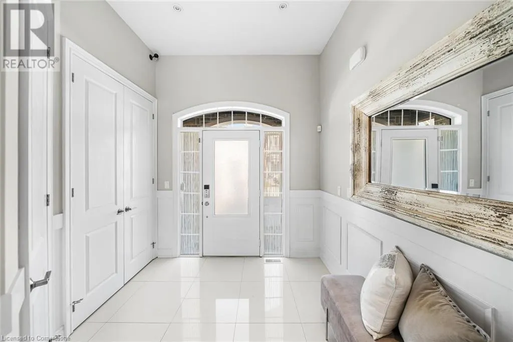 114 WATERVIEW Common