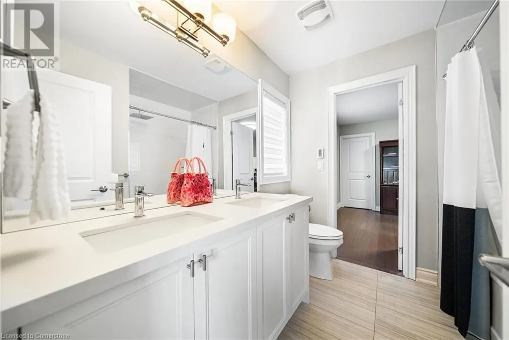 114 WATERVIEW Common