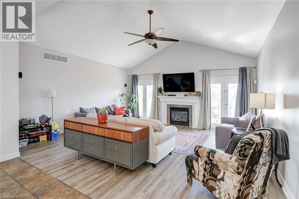 91 CANDLEWOOD Drive