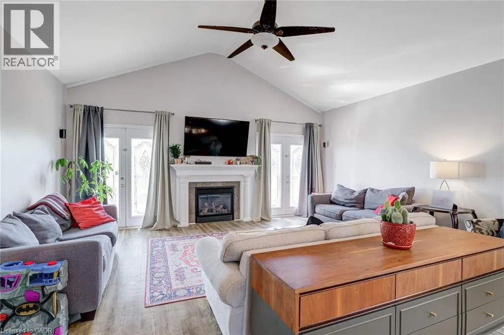 91 CANDLEWOOD Drive