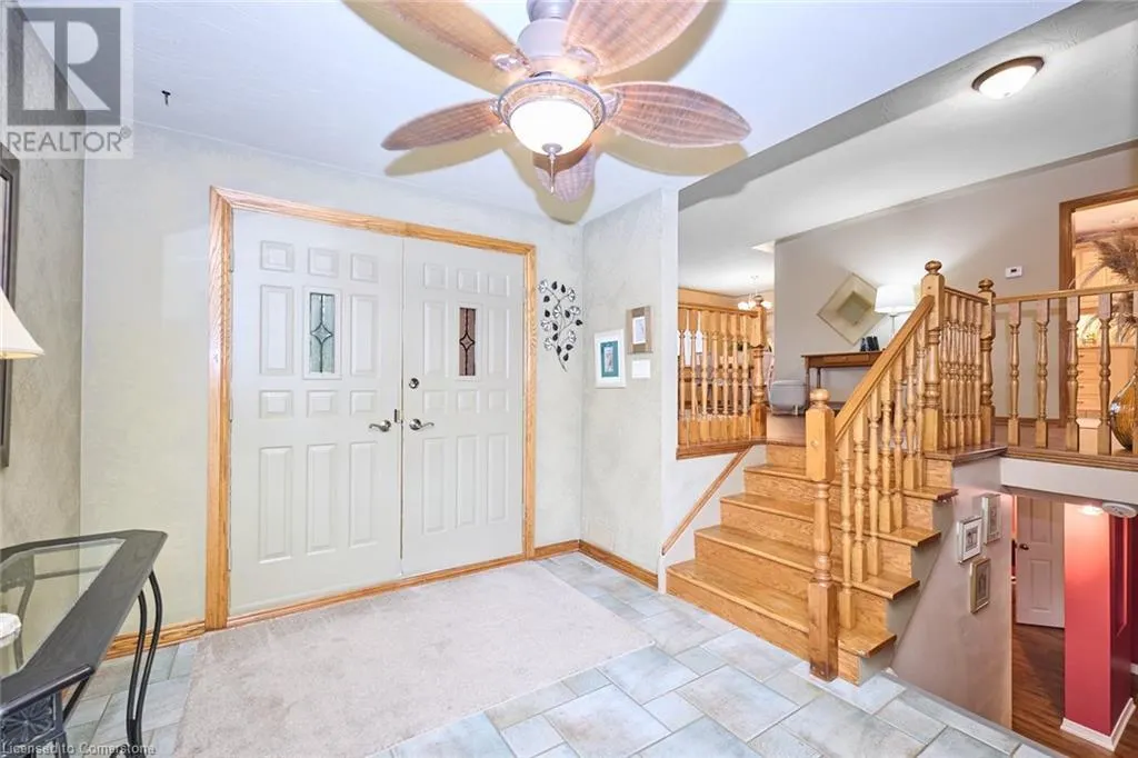 17 OAKES Road N