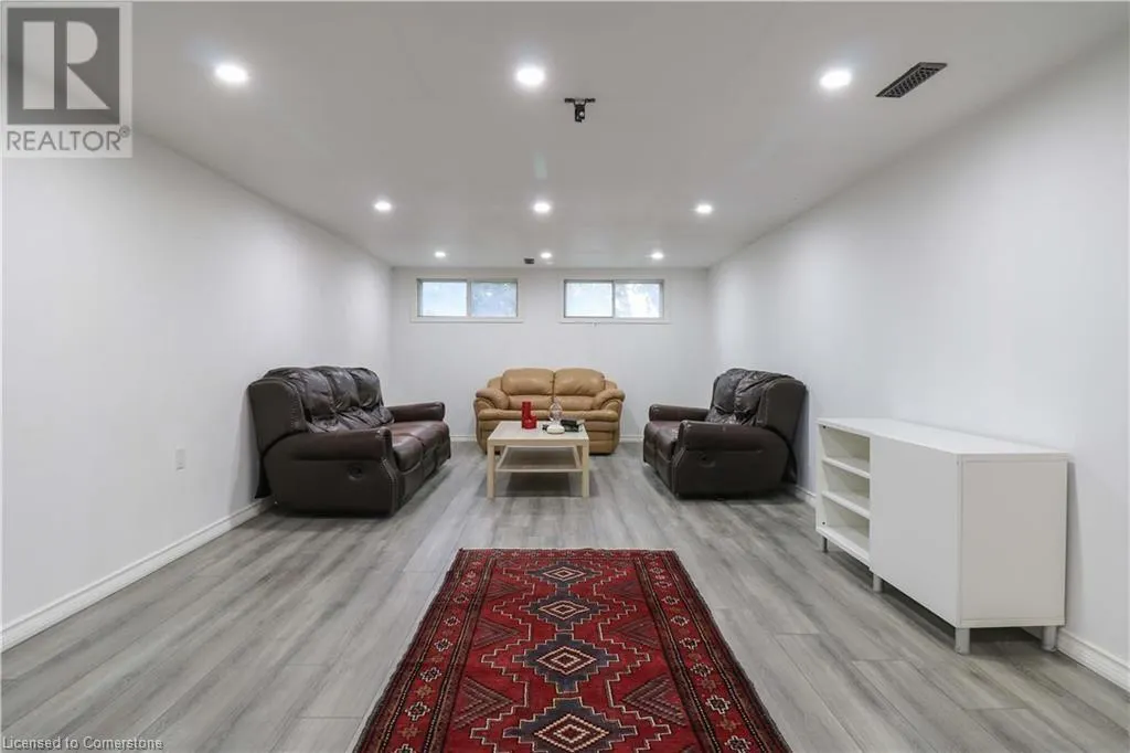 298 SECOND Road E