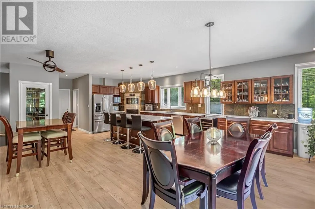 156 ST JOHNS Road W