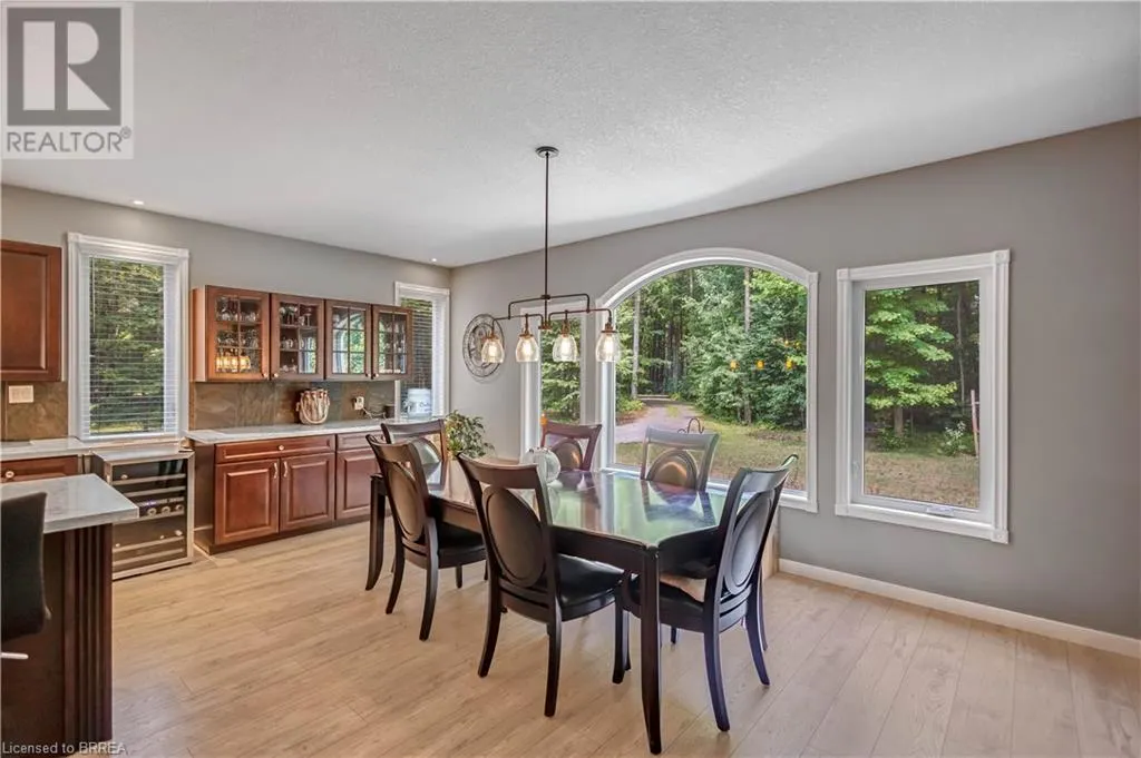 156 ST JOHNS Road W