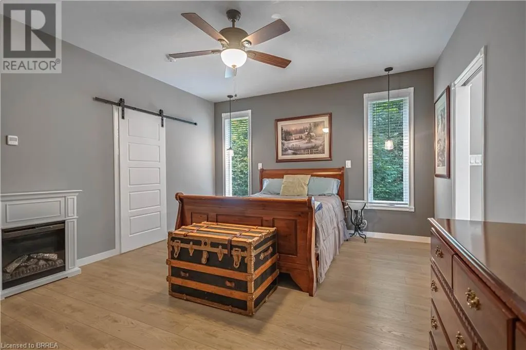 156 ST JOHNS Road W