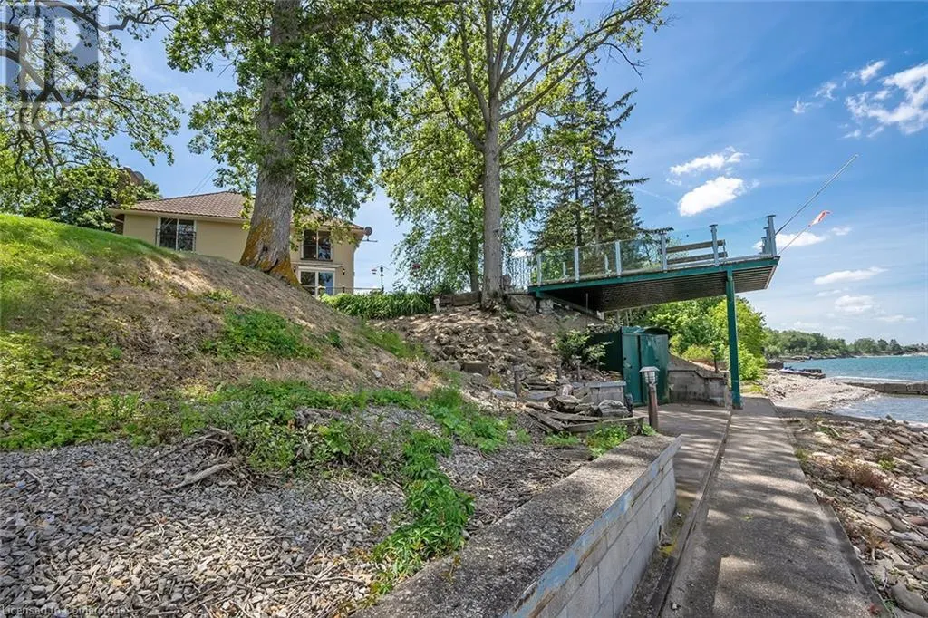 11 WINONA PARK Road