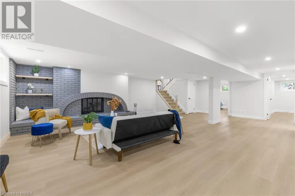 9 VENTNOR Court