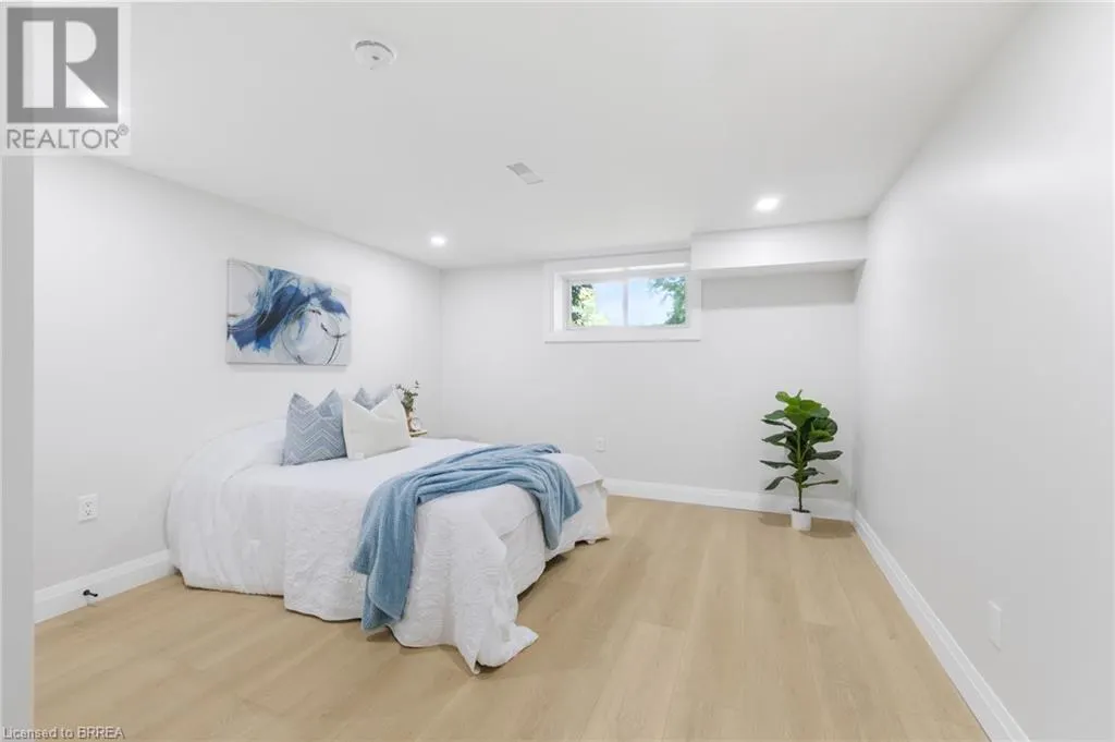 9 VENTNOR Court