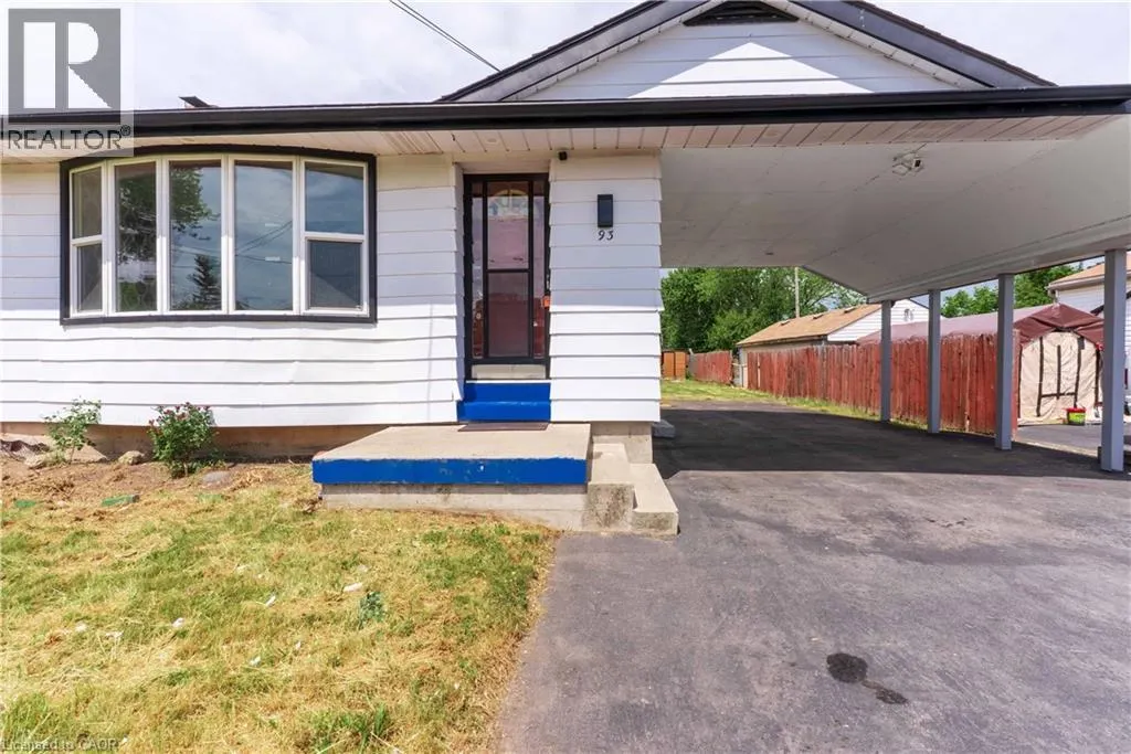 93 CORMAN Avenue