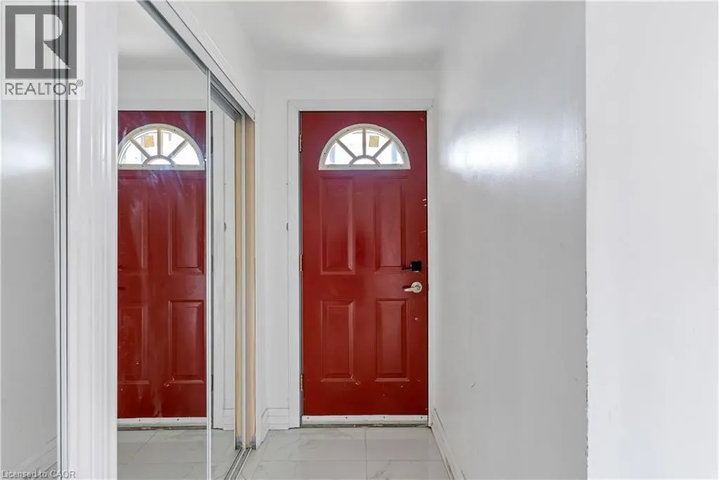 93 CORMAN Avenue