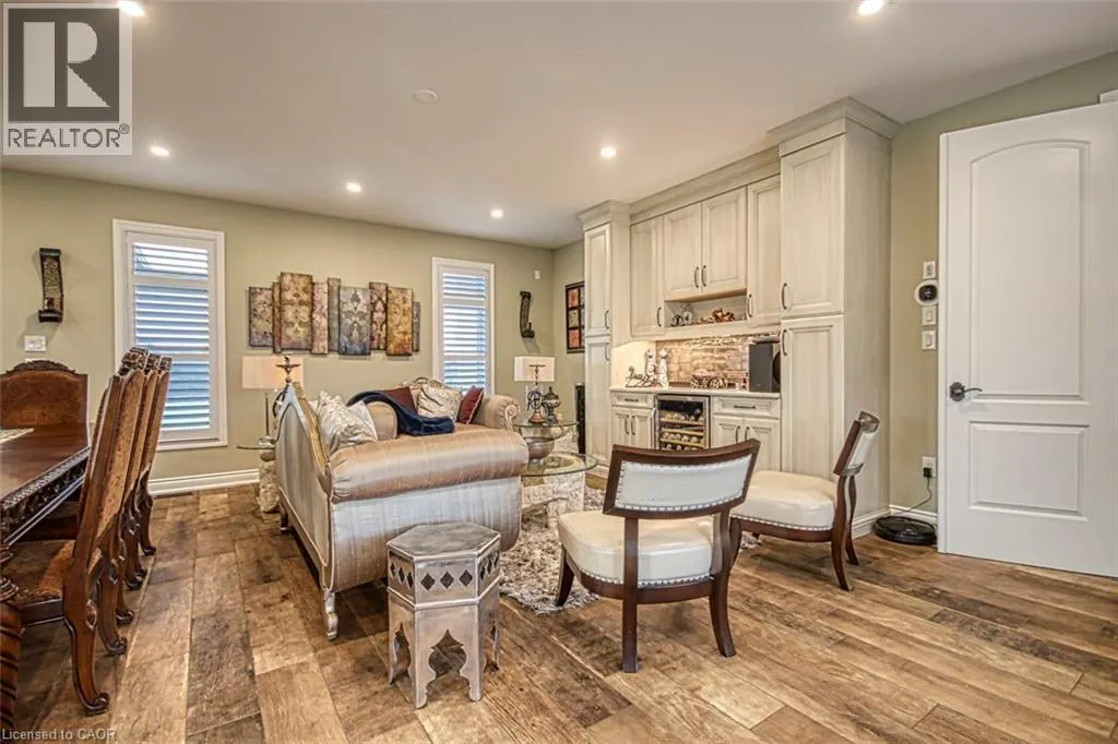 5499 ATTEMA Crescent