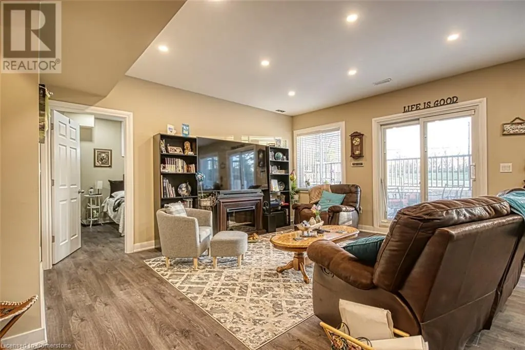 5499 ATTEMA Crescent