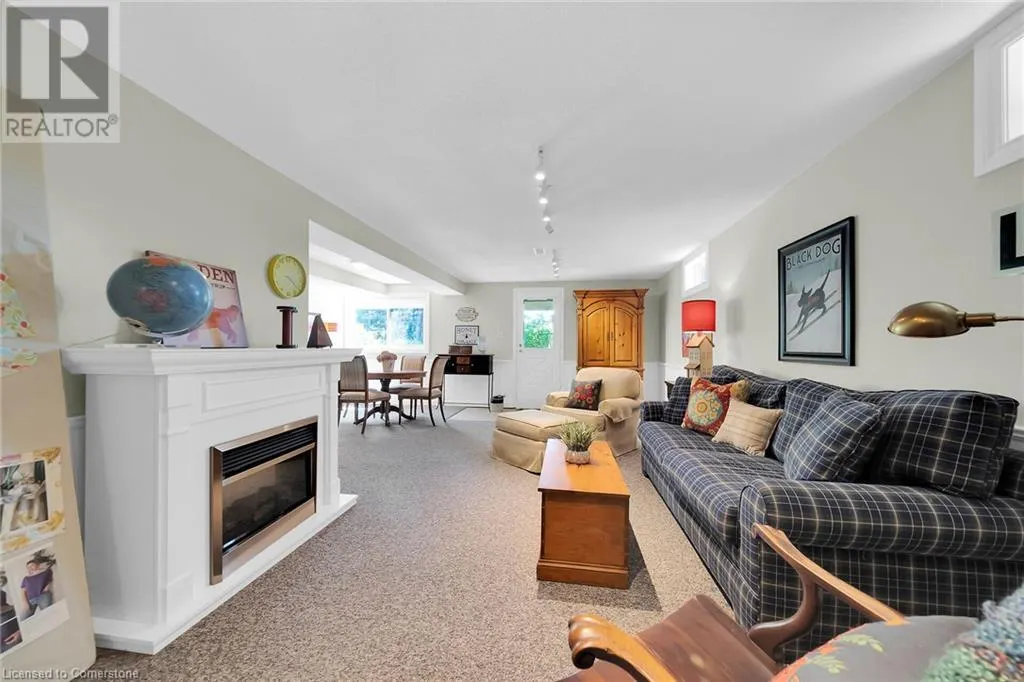 12 VANCE Crescent