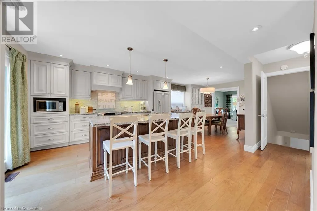 12 VANCE Crescent