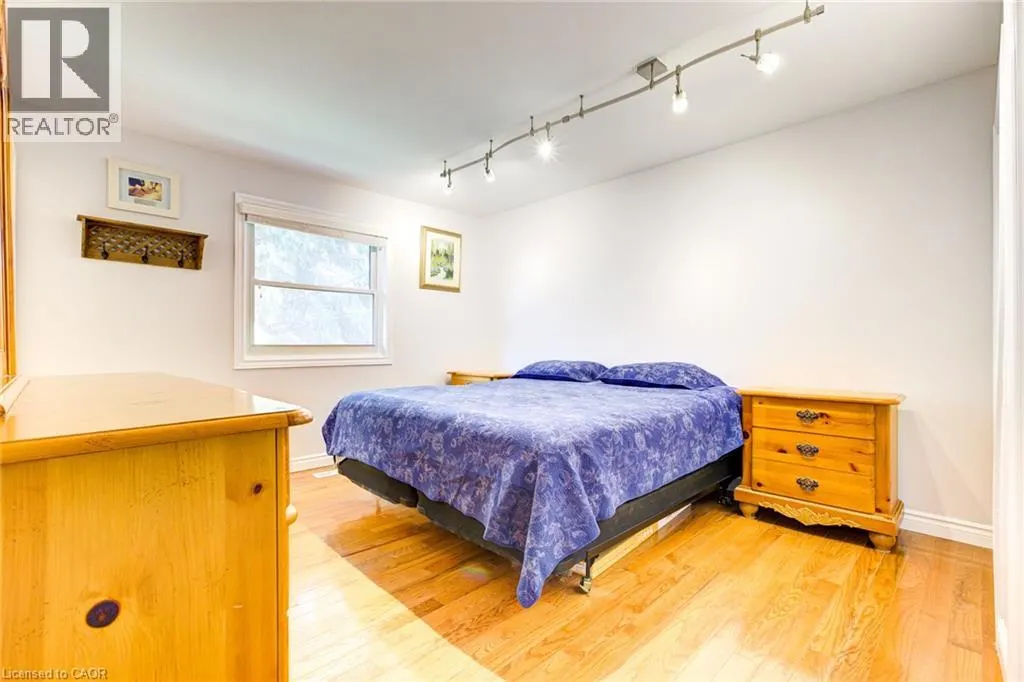 10 GLEN ABBEY Court