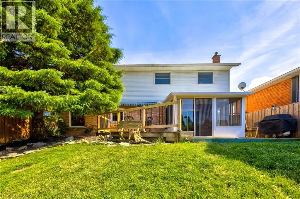 10 GLEN ABBEY Court