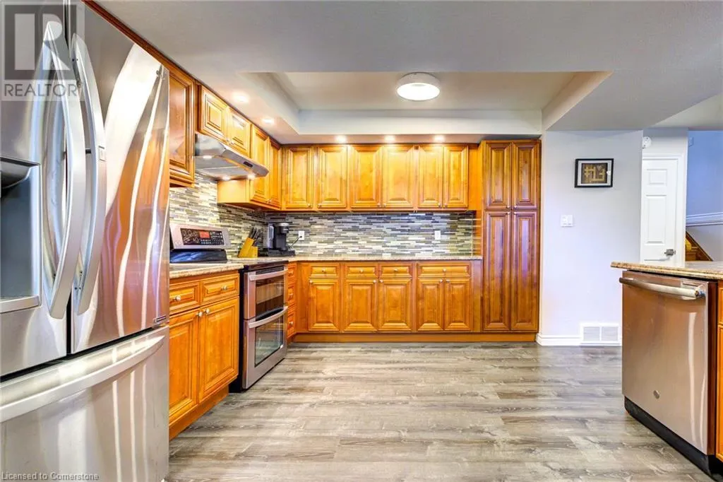 10 GLEN ABBEY Court