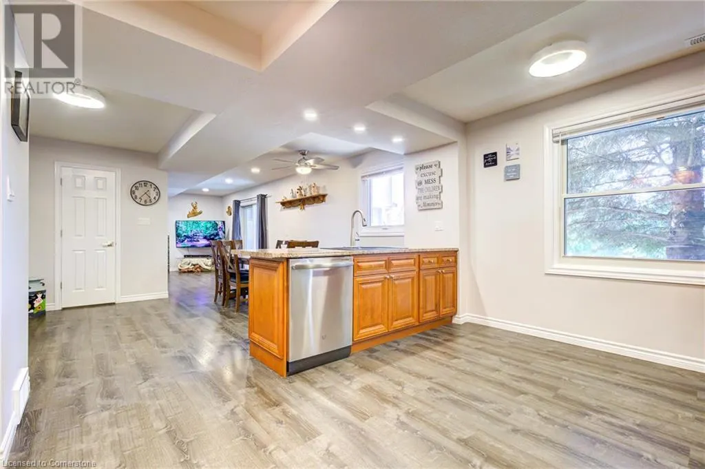 10 GLEN ABBEY Court