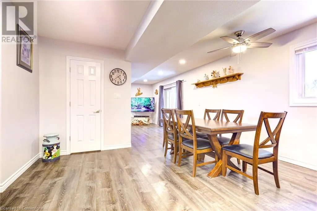 10 GLEN ABBEY Court