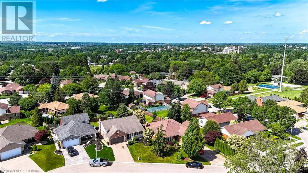 10 GLEN ABBEY Court